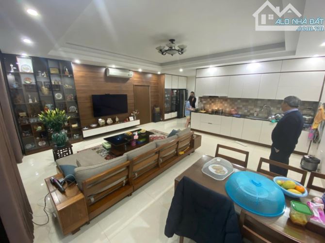 🏢 NHÀ 5 TẦNG THANG MÁY - 🚗 Ô TÔ VÀO NHÀ - 1