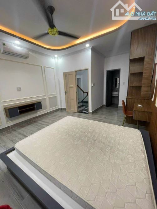 Trung tâm Phú Nhuận, phố ẩm thực Phan Xích Long  36m2 , 4 tầng, 3,2m X 11,5m chỉ có 7,5 tỷ - 1