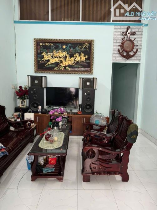 Nhà quận 12 - 70m2 - 2 tầng - 3pn - giảm 500tr - Giá còn 3,X tỷ - 1
