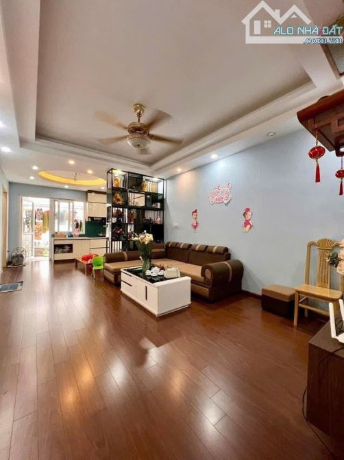 Cần bán gấp căn hộ 68m2 chung cư Thanh Hà Cienco 5 chỉ 2tỷ 570tr - 1