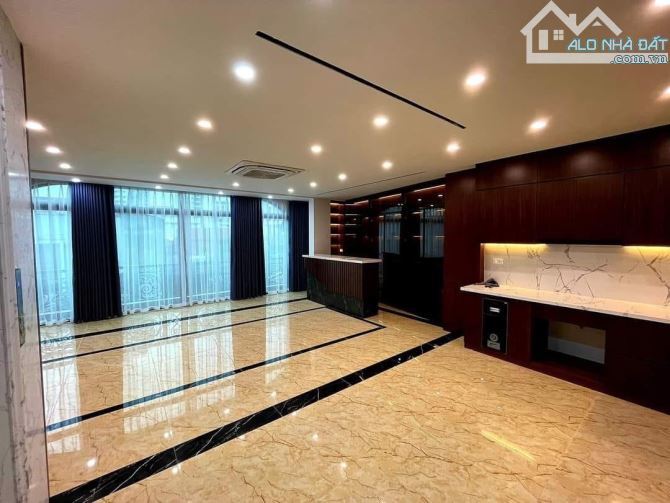 Bán nhà 9T thang máy mặt phố Hoàng Quốc Việt ô tô dừng đỗ ngày đêm giá chỉ 20.5 tỷ - 1