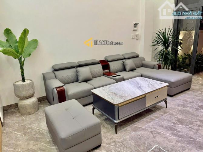 Chủ nhà dễ thương bán gấp căn nhà phố Cổ Loa, phường 2, Đà Lạt - 1