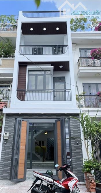 Nhà mặt tiền 64m2 nhỉnh 7T ngay Đình Phong Phú rẽ vào Mới tinh dọn vào ở ngay - 1