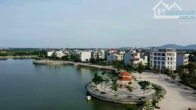 Pán 2 lô liền kề 180m2 nhìn hồ to Đồng Soi, Thị Cầu, tp BN. Giá 1x,x tỷ - 1