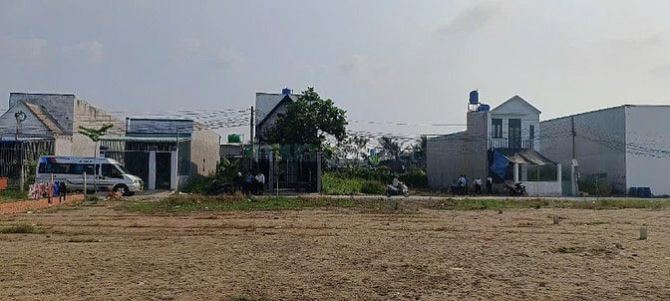 BÁN GẤP 28 LÔ ĐẤT NỀN GẦN KCN TÂN ĐỨC VỚI HƠN 7.212 HA - 1