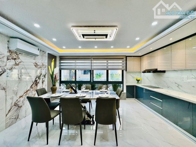 🌟 VỊ TRÍ ĐỘC TÔN – HÀNG XÓM TOÀN DOANH NHÂN – NGUYỄN VĂN TRỖI – 66M² – 4 TẦNG – CHỈ 11 TỶ - 1