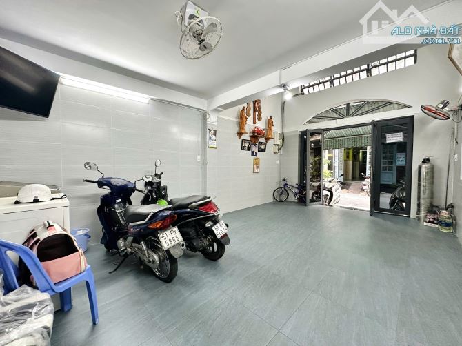 Bán Toà CHDV HXH Lê Văn Sỹ Q3 DT 4.5x17m 5 tầng BTCT HĐ khoáng 60tr chỉ hơn 13 tỷ ! - 3