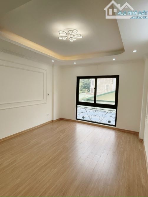 BÁN NHÀ BÁT KHỐI 5 TẦNG . Ô TÔ ĐỖ CỬA.  NHỈNH 5 TỶ ( Có thương lượng ) - 1