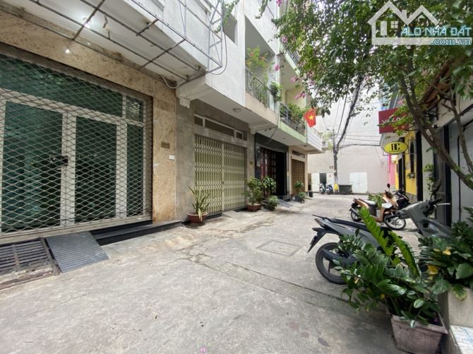 Bán nhà 4 tầng 4.5x14m nhựa 6m Sư Vạn Hạnh Quận 10 đang cho thuê 28tr/th. Giá 16.5 tỷ - 1