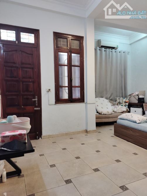 BÁN NHÀ ĐẸP KIM MÃ - 50M2 - MT 5.3M - 10.4 TỶ - 1