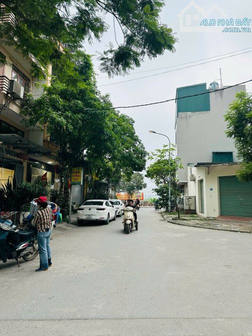 CẦN BÁN CĂN DV HÀNG BÈ ,PHÂN LÔ -VỈA HÈ -ĐƯỜNG 13M -TIỆN ÍCH ĐẦY ĐỦ -GIÁ 12.6 TỶ - 1