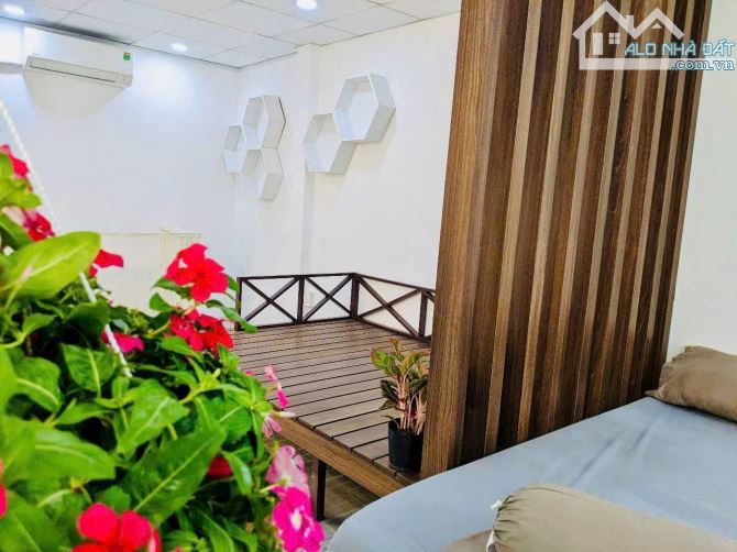 🏠 BÁN NHANH! BÁN NHÀ NGUYỄN CÔNG HOAN 4.4M X 20M = 85M² | 1 TRỆT 3 LẦU ST | 6PN | - 1