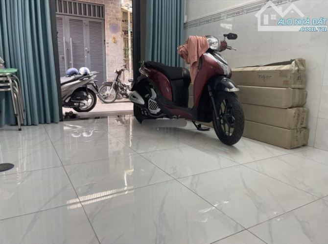 Nhà full nội thất Nguyễn Tiểu La, 3 Lầu ST, 3PN 3WC, 3.2x10m, 15 Triệu - 1