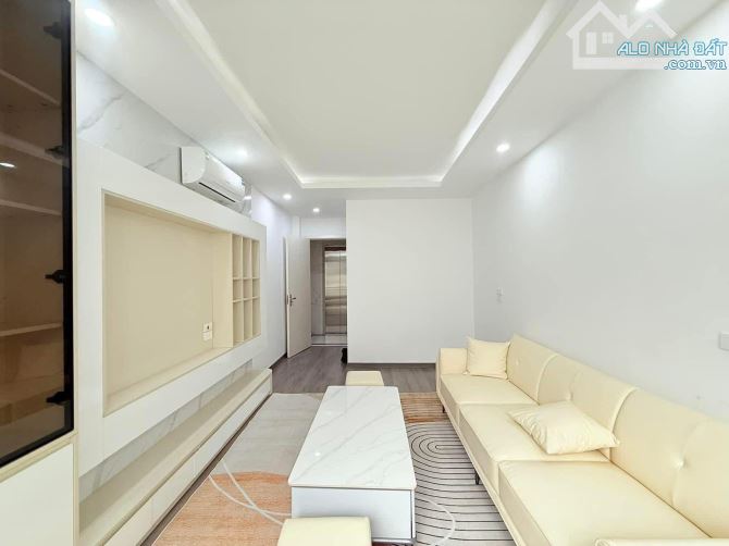 Bán Nhà Đội Cấn - Ba Đình - 35m - 6 Tầng- Thang Máy - 8.4 Tỷ - 1
