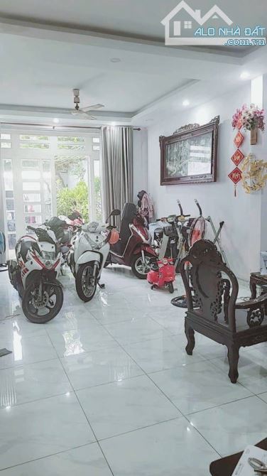 NHÀ MẶT TIỀN 10M – CÁCH CỘNG HOÀ VÀI BƯỚC – VỊ TRÍ KINH DOANH ĐẮC ĐỊA – 132M² – 25.5 TỶ TL - 1