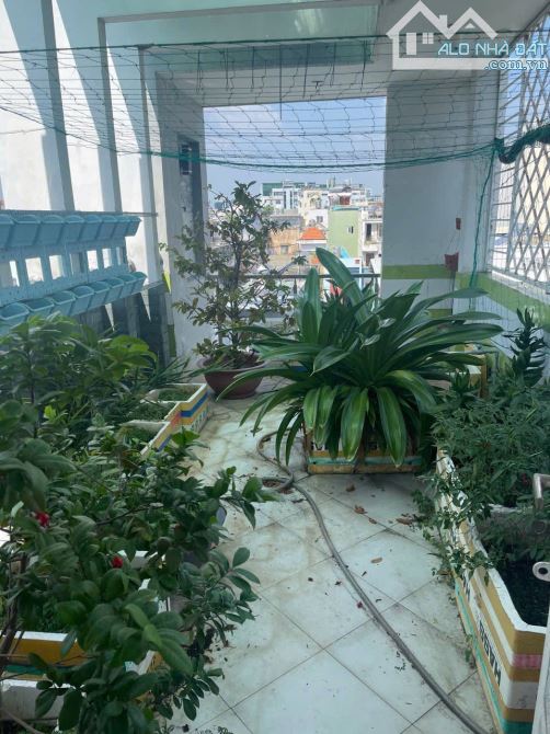 hà hẻm xe hơi rộng có dòng tiền 40tr / tháng trung tâm  phường 13 quận 10 - 1