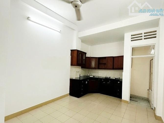 Cần cho thuê nhà 3 lầu 5 phòng hẻm xe tải Nguyễn Hữu Cảnh, Bình Thạnh - 1