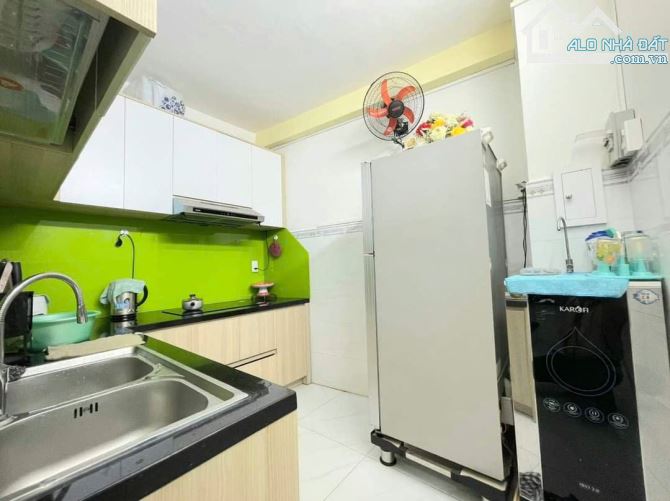 Nhà mới đủ nội thất, (3pn 4wc), Nhà nguyên căn Nguyễn Tiểu La Q10 - 15TR - 1