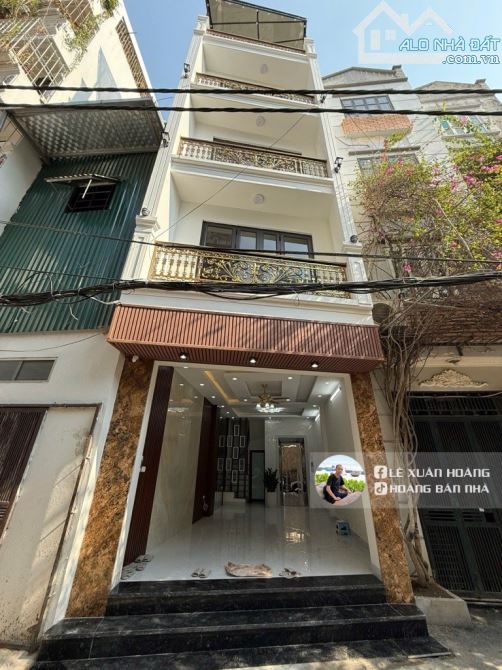 Nhà riêng 5 tầng tại Đường Nguyễn Chính, Tân Mai Có Thang Máy, Ô Tô Vào Nhà - 1
