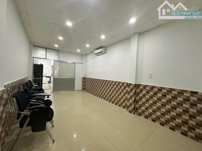 BÁN NHÀ RIÊNG - DT: 6.5 x 25M( NỞ HẬU) TỔNG 200M - PHẠM HỮU LẦU - QUẬN 7, GIÁ 10.9 TỶ - 1