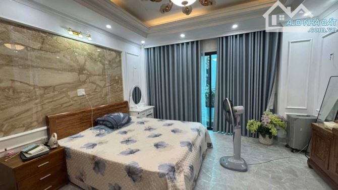 Nhà Phố Giang Văn Minh, lõi Ba Đình, 1 nhà ra phố, ô tô, thang máy, KD 62m2, giá 21.9 tỷ - 1