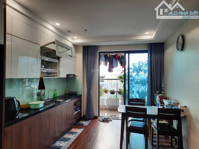 Hiếm! Căn 2 phòng ngủ - 176 Định Công, full nội thất 72 m2 giá 5.2 tỷ có TL - 1