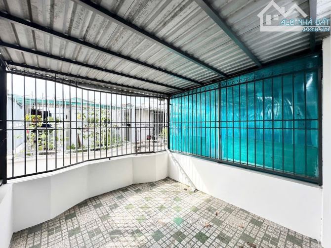 1 trệt 3 lầu Huỳnh Tấn Phát, 3,2x9m, chỉ 2,5 tỷ sân thượng trước sau, nội thất cao cấp - 1