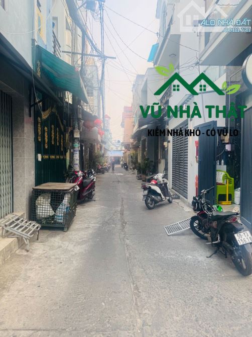 Bán Nhà Góc Không Lộ Giới Ngay Tên Lửa - Xe Hơi Đỗ Cửa -  Có Sẵn Dòng Tiền - Nhỉnh 6Tỷ - 1