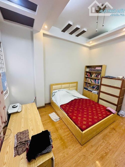 NHÀ ĐẸP DÂN XÂY QUAN THỔ 3 - TÔN ĐỨC THẮNG- 44M2-NGÕ RỘNG 5M-MT3,7M-12,5 TỶ - 1