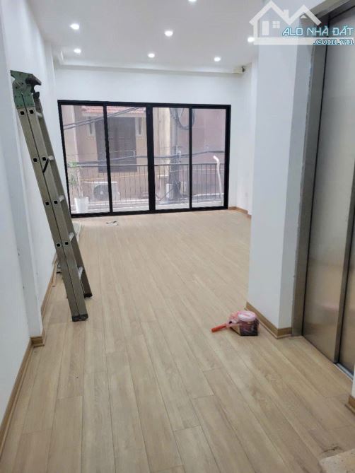 Nhà mặt ngõ Lạc Long Quân, Tây Hồ, lô góc hai thoáng, ngõ nông, 45m, 5 tầng, 12 tỷ. - 1