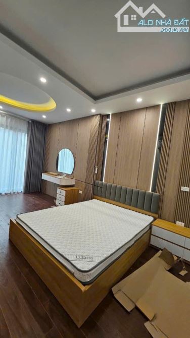 Bán nhà mới xây 5 tầng, đủ nội thất- lô góc - ô tô vào nhà - tại Trâu Quỳ, Gia Lâm - 1
