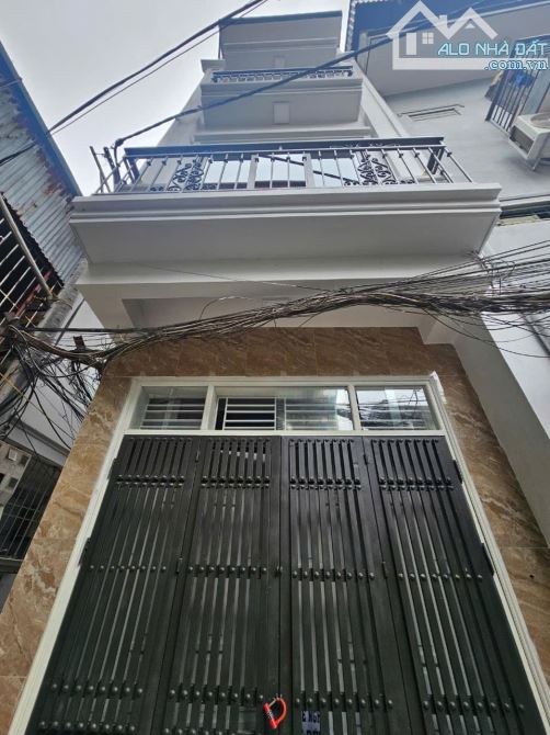 Lô góc, ô tô đỗ cửa, đường 19/5, Văn Quán, Hà Đông, Hà Nội - 1