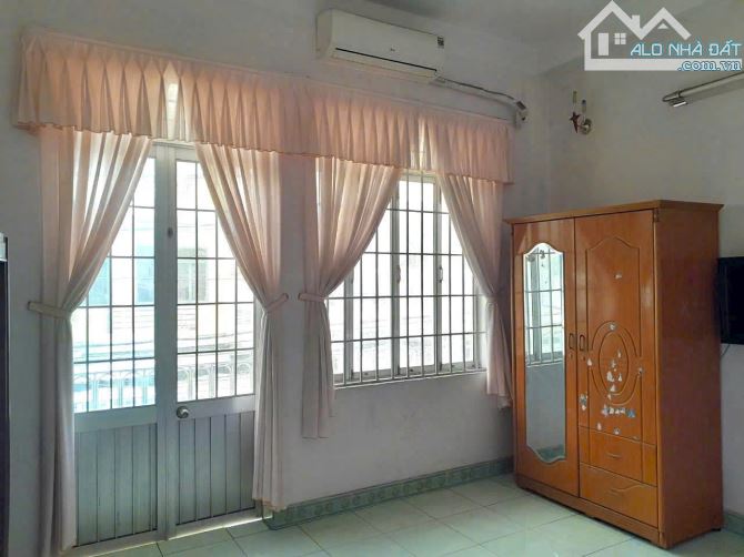 Bán nhà 3 tầng mặt tiền Bạch Đằng - Nha Trang - 1