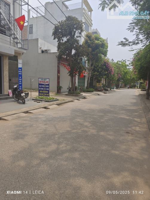 Đông Vinh, Đông Mỹ, THanh Trì, DT: 115m, MT:5.8m, giá 7.7 tỷ, ô tô 7 chỗ vào đất - 1