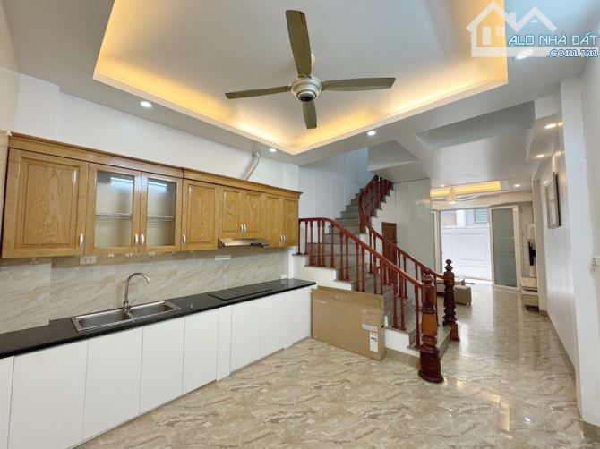BÁN NHÀ NGỌC THUỴ, LONG BIÊN- 43M2, 4 TẦNG, RỘNG THOÁNG, FULL NỘI THẤT, Ở NGAY, HƠN 7 TỶ - 1