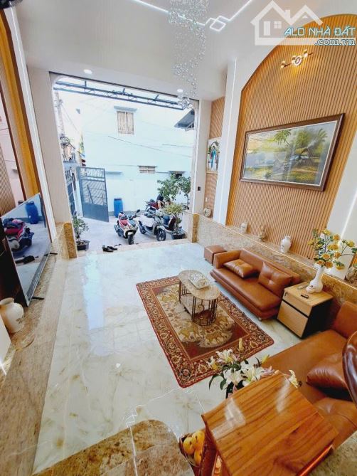 Bán nhà Tỉnh Lộ 10, Bình Tân, 4 tầng mới đẹp, 51m² - 4.1x13 - full nội thất, chỉ nhỉnh 6tỷ - 1