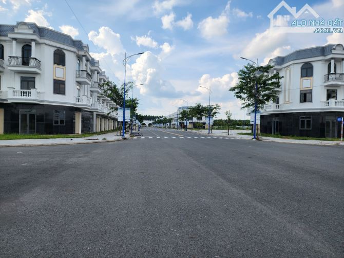 Cần bán gấp 1 căn nhà phố Thăng Long 2 giá cắt lỗ chỉ 1 tỷ 9, 1 trệt 2 lầu, RẺ NHẤT KHU - 1