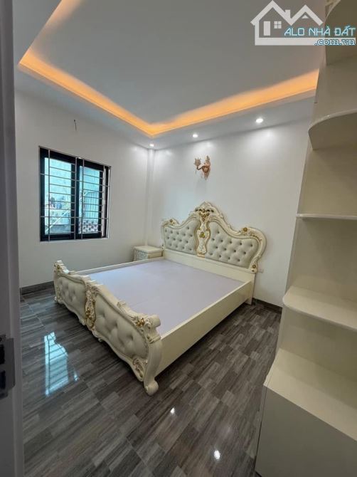 - Bán nhà đường Trần Cung, sát phố, nội thất xịn sò, 33m2, 8.3 tỷ. - 1