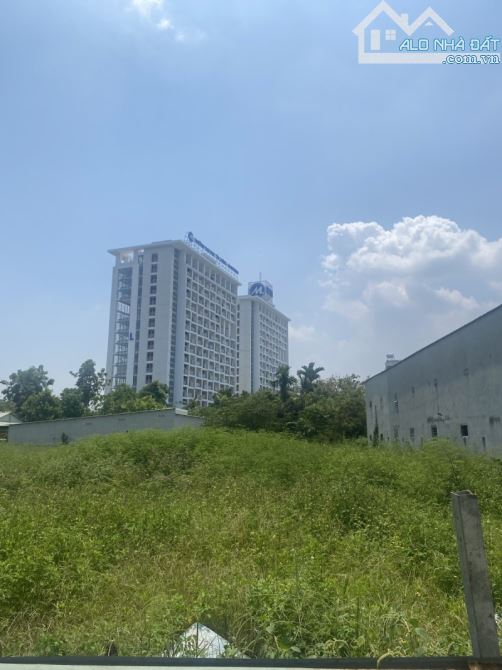 Gấp Bán 605M2 Đất Full Thổ, Ngang 20M, Đường Lã Xuân Oai-Long Trường. Thủ Đức - 1
