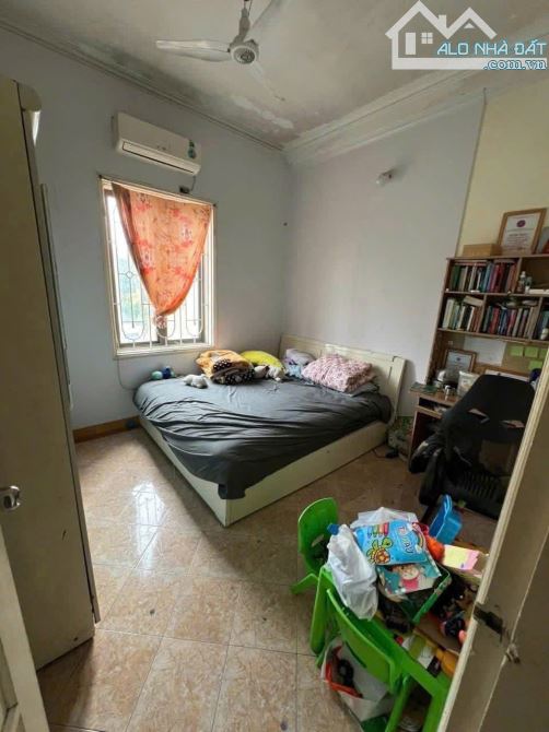 PHÁO ĐÀI LÁNG  - KINH DOANH - DT 42m2 4 tầng mặt tiền 3.7m Giá 15.8 tỷ - 1