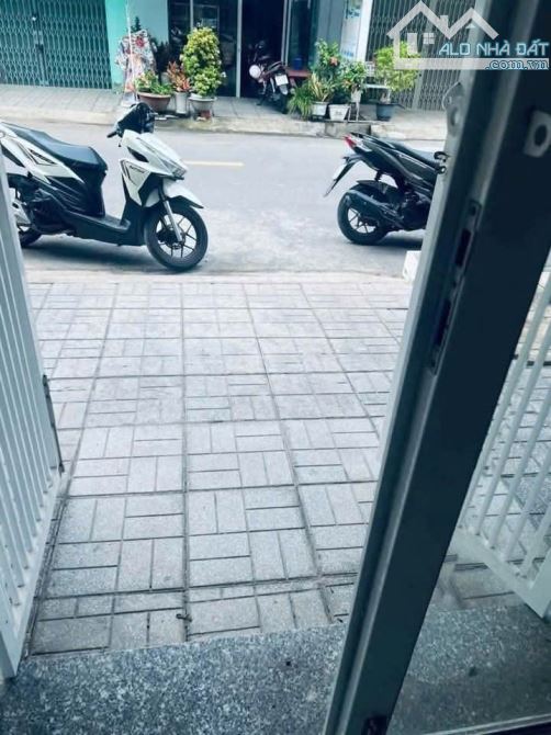 cần bán nhà trung tâm củ chi với 7mx24.4m 695 triệu - 1