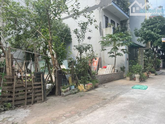 Đất đấu giá Thạch Bàn, mặt ngõ 561 Bát Khối, phân lô vỉa hè, dân cư đông đúc 75m2 - 14 tỷ - 1