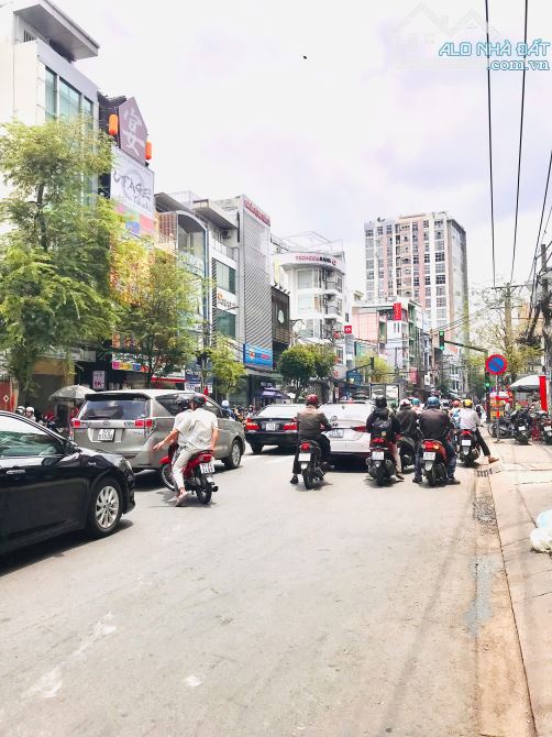 SIÊU PHẨM MT NGUYỄN GIA TRÍ (D2), P.25 BÌNH THẠNH – DÒNG TIỀN 160TR/THÁNG – GIÁ CHỈ 43 TỶ! - 1
