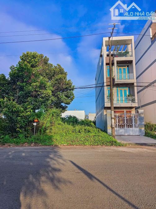 BÁN NỀN MẶT TIỀN ĐƯỜNG ĐỖ TRỌNG VĂN. KDC STELLA BÌNH THUỶ CẦN THƠ   - Diện tích :4,5x21,5 - 1