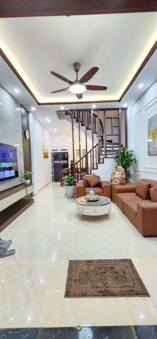 Bán nhà Bạch Mai 32m- 5 tầng - 3 ngủ-lô góc 2 thoáng full nội thất - 1