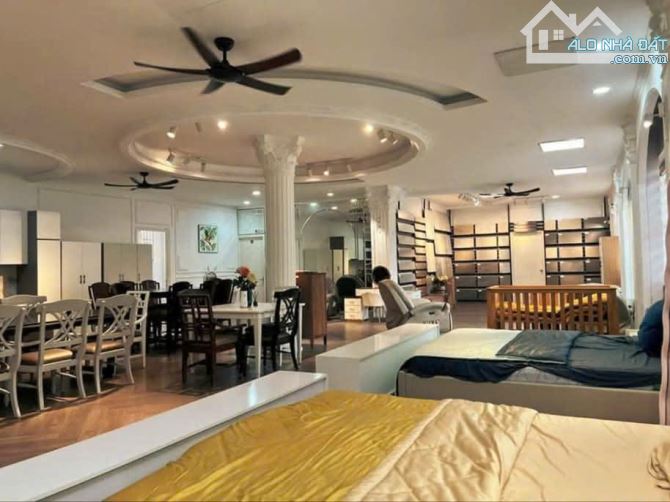 Cho thuê Chính chủ 95 Nguyễn Thị Minh Khai, Quận 1 - DT 20x20m, Giá thuê 78tr TL - 1