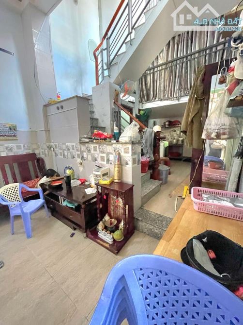 Bán Dãy Trọ Víp- 7m(nở hậu 14m)x 33mx 4 tầng- dòng tiền 1.1 Tỷ/ Năm. - 1