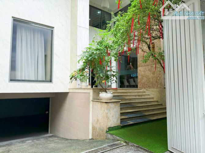BIỆT THỰ 7 TẦNG 200M2 NGANG 12.5 – HẦM, HỒ BƠI – NGAY NHÀ GA T3 – CHỈ 69 TỶ TL - 1