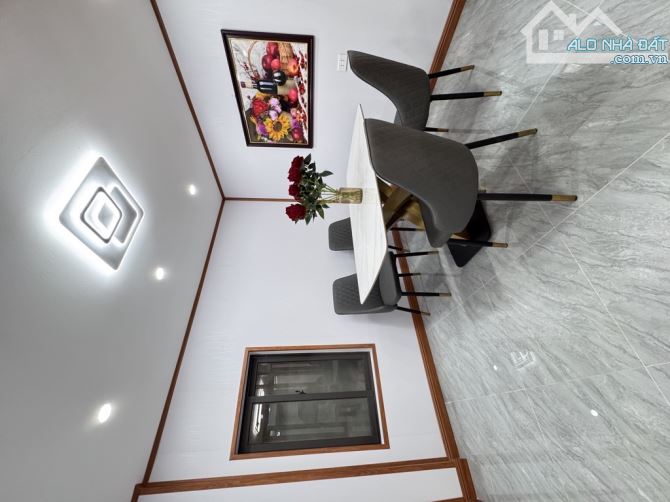 NGÕ TÔ HOÀNG - PHỐ BẠCH MAI 45M X 3 TẦNG N.H.À MỚI CỨNG - NỘI THẤT LONG LANH - Ở NGAY - 1