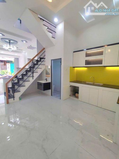 BÁN NHÀ ĐẸP CẠNH TỈN.H LỘ 10 - KH.U TÊ.N LỬ.A - HẺM OTO - ( 4X11M ) - 1